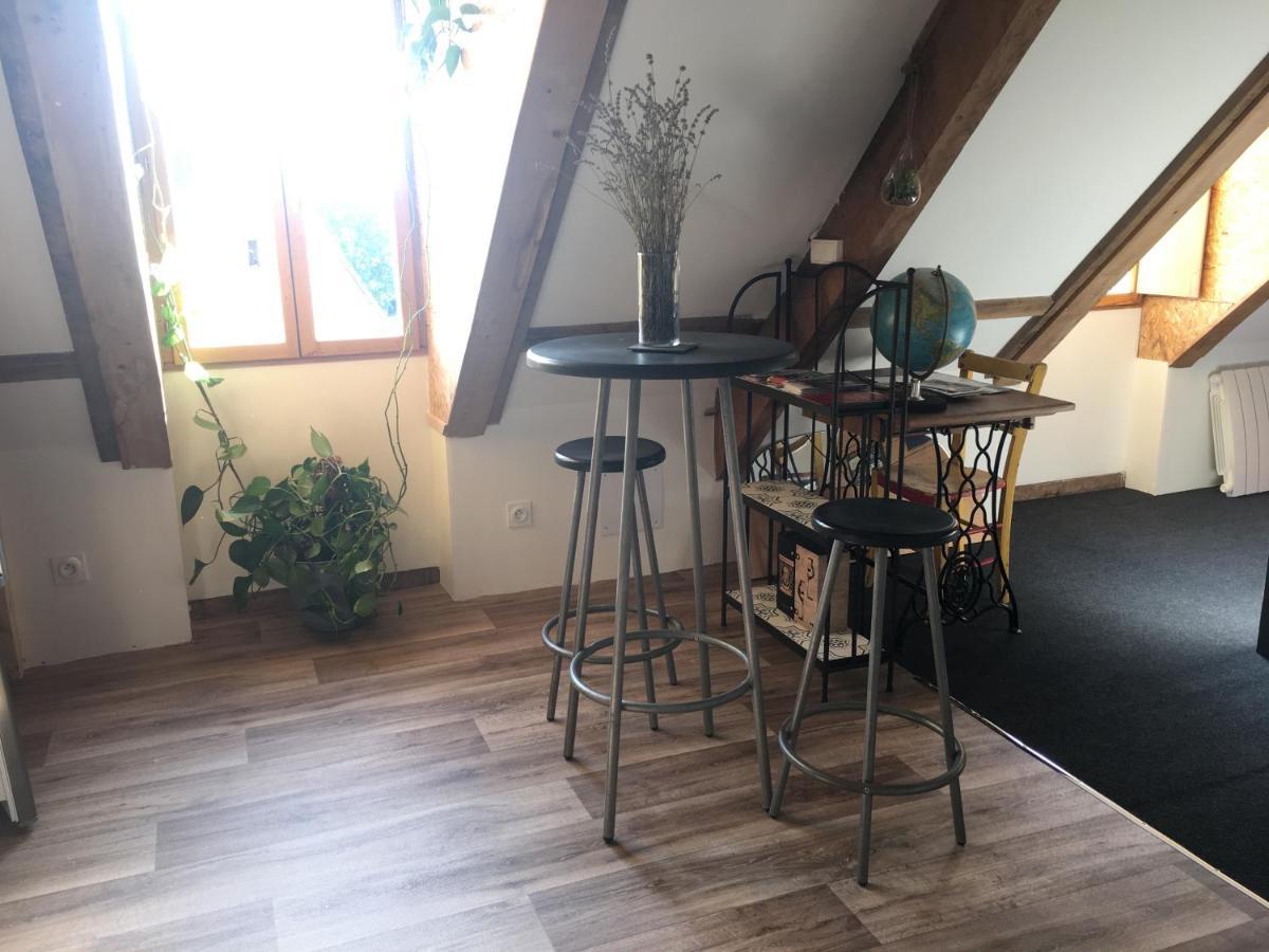 Chez Fred Avec Vue Sur Le Chateau Angles-sur-lʼAnglin Eksteriør bilde