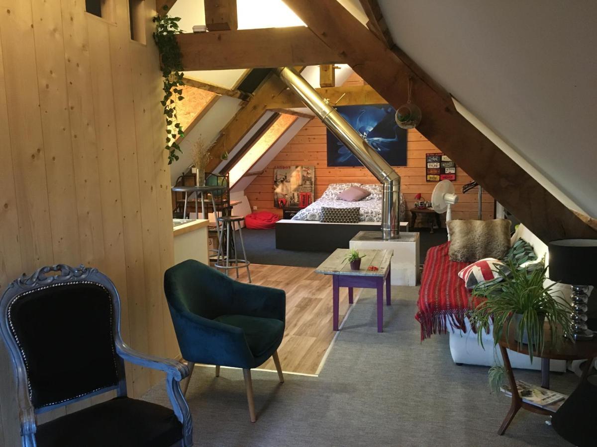 Chez Fred Avec Vue Sur Le Chateau Angles-sur-lʼAnglin Eksteriør bilde
